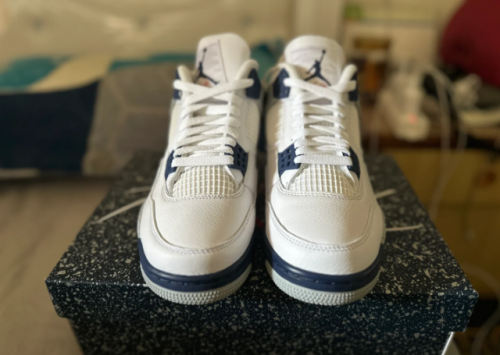 EM Sneakers Jordan 4 Retro Midnight Navy review 