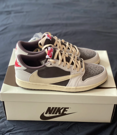 EM Sneakers Jordan 1 Retro Low OG SP × Travis Scott Reverse Mocha review Shalah