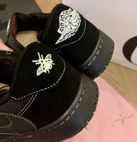 EM Sneakers Jordan 1 Retro Low OG SP ×Travis Scott Black Phantom review 1