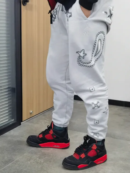 EM Sneakers Jordan 4 Retro Red Thunder review 