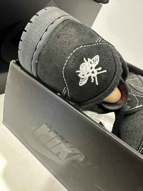  EM Sneakers Jordan 1 Retro Low OG SP Travis Scott Black Phantom reviewed by