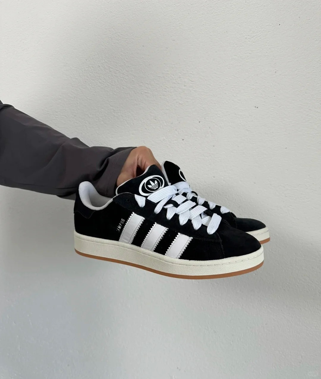 EMSneakers Adidas Campus 00s Core Black review 0