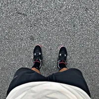 EM Sneakers Jordan 4 Retro Bred (2019) review 0