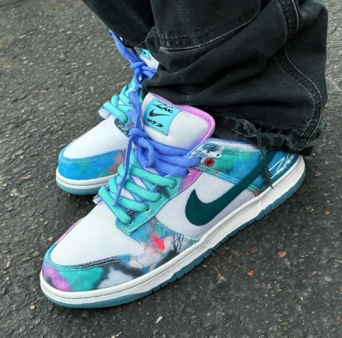EM Sneakers Nike SB Dunk Low x The Futura Laboratories Releases reviewed by