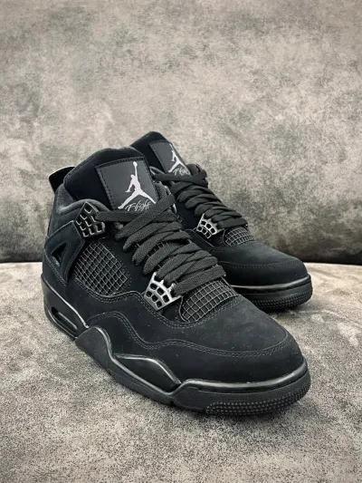 EM Sneakers Jordan 4 Retro Black Cat review cidny 01