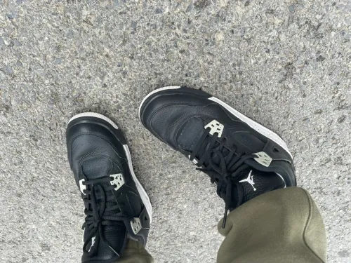 EM Sneakers Jordan 4 Retro Oreo (2015) review 