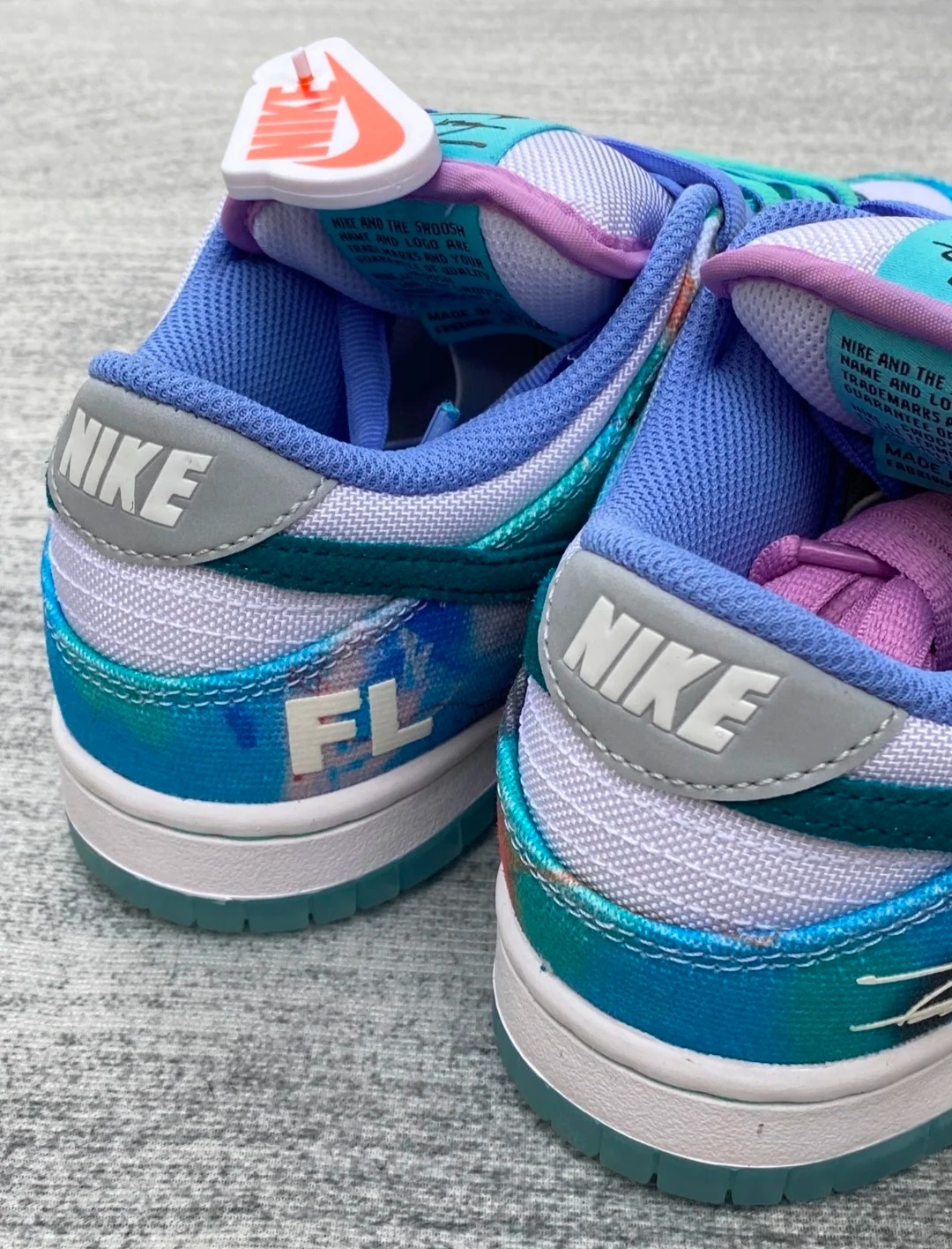 EM Sneakers Nike SB Dunk Low x The Futura Laboratories Releases review 0
