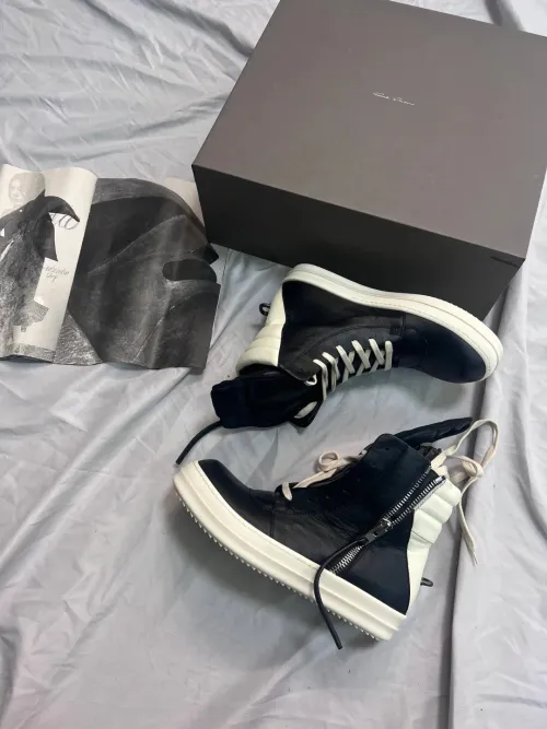 EM Sneakers Rick Owens GeoBasket Oversized Eylet Black Milk review 