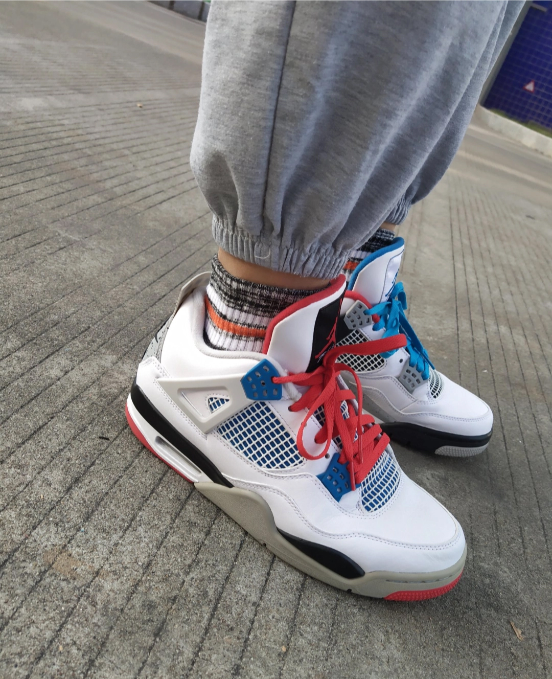 EM Sneakers Jordan 4 Retro What The review 0