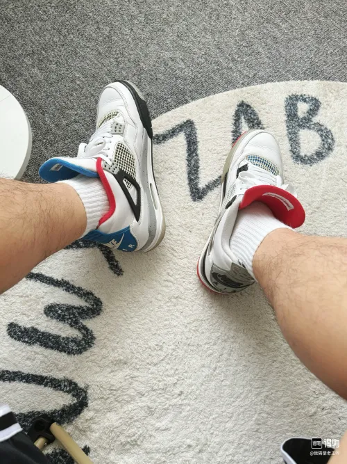 EM Sneakers Jordan 4 Retro What The review 