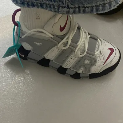 EM Sneakers Nike Air More Uptempo Rosewood Wolf Grey review hgu