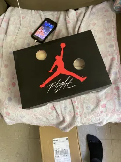 EM Sneakers Jordan 4 Retro × Off-White Sail review Ky 02