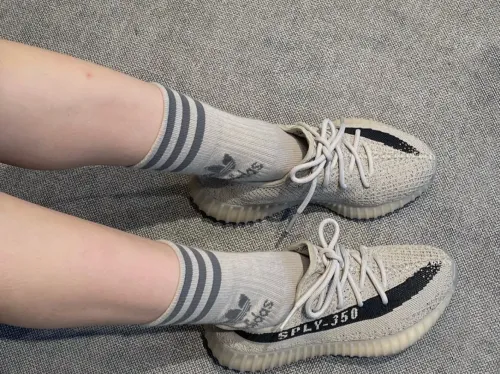 EM Sneakers Adidas Yeezy Boost 350 V2 Slate review 
