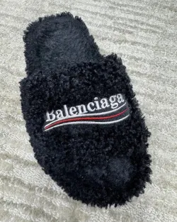 EM Sneakers Balenciaga Furry Slide Black review Amanni Carr
