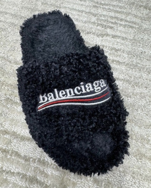 EM Sneakers Balenciaga Furry Slide Black review 