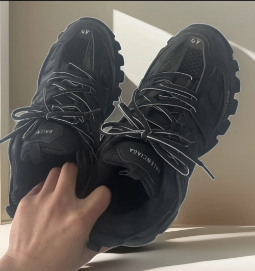 EM Sneakers Balenciaga Track Black(Without LED) reviewed by