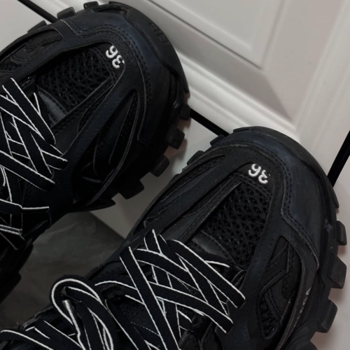 EM Sneakers Balenciaga Track Black(Without LED) reviewed by