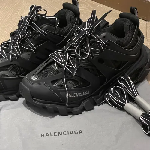 EM Sneakers Balenciaga Track Black(Without LED) review 