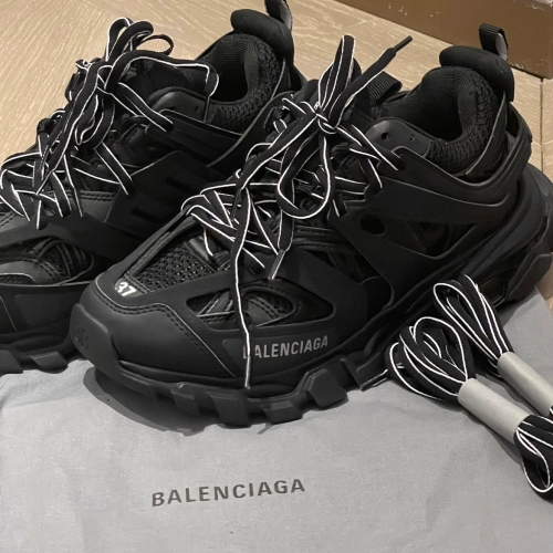 EM Sneakers Balenciaga Track Black(Without LED) review Anthony Taylor