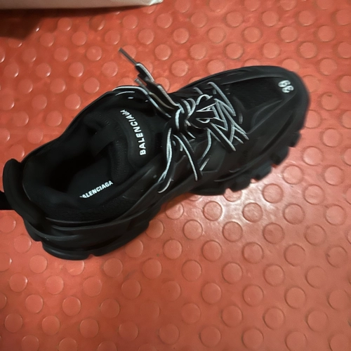 EM Sneakers Balenciaga Track Black(Without LED) reviewed by
