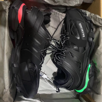 EM Sneakers Balenciaga Track LED Black review 0