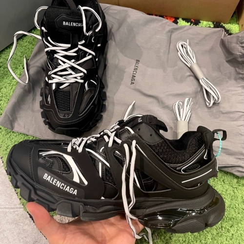 EM Sneakers Balenciaga Track LED Black and White reviewed by