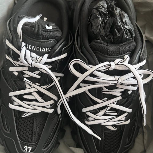 EM Sneakers Balenciaga Track LED Black and White reviewed by