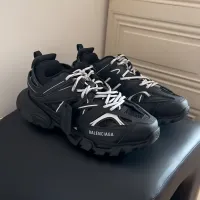 EM Sneakers Balenciaga Track LED Black and White review 0