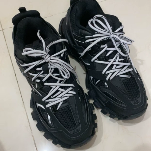 EM Sneakers Balenciaga Track LED Black and White reviewed by