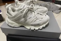 EM Sneakers Balenciaga Track White(Without LED) review Melanie Mücksch