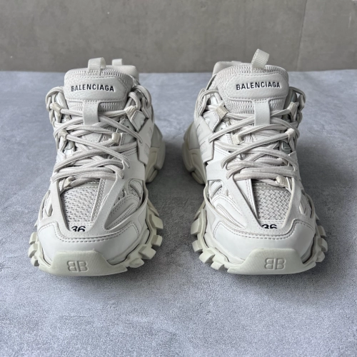 EM Sneakers Balenciaga Track White(Without LED) reviewed by