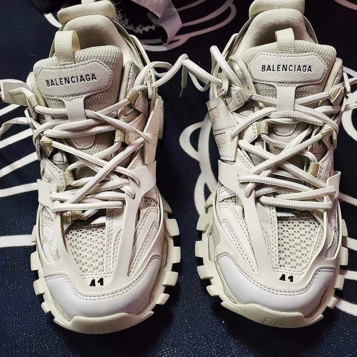 EM Sneakers Balenciaga Track White(Without LED) review 0