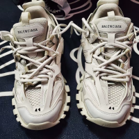 EM Sneakers Balenciaga Track White(Without LED) review 0