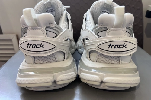 EM Sneakers Balenciaga Track White(Without LED) reviewed by