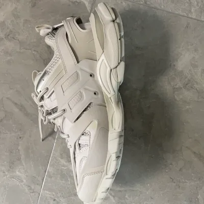EM Sneakers Balenciaga Track White(Without LED) review Shalon Bradberry