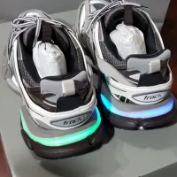 EM Sneakers Balenciaga Track LED Grey review 0