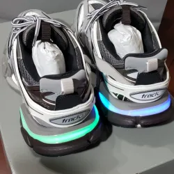 EM Sneakers Balenciaga Track LED Grey review BJ Pillow