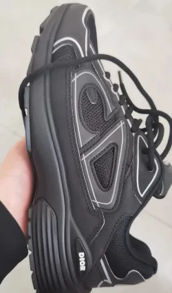 EM Sneakers Dior B30 Triple Black New Reflective review Mimi Van