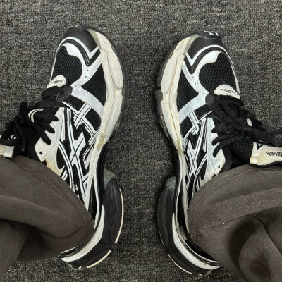 EM Sneakers Balenciaga Runner Black White review tzicle naty