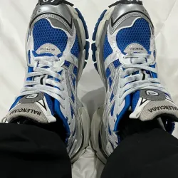 EM Sneakers Balenciaga Runner White Blue review Ashton Lucero