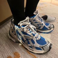 EM Sneakers Balenciaga Runner White Blue review 0