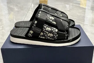 EM Sneakers Dior Alpha Sandal Oblique Half Flower review Alexander Frye