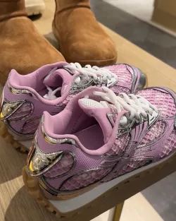 EM Sneakers Bottega Veneta Orbit Pink review Anthony Zuniga