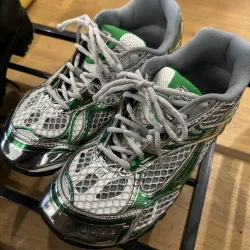 EM Sneakers Bottega Veneta Orbit Green review Zahviyre Hunter