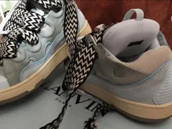EM Sneakers Lanvin Leather Curb Blue review Mohamed Yahia