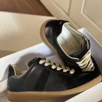 EM Sneakers Maison Margiela Replica low-top leather sneakers Black review 0