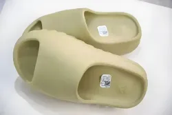 EM Sneakers Adidas Yeezy Slide Resin review Steven Quispe