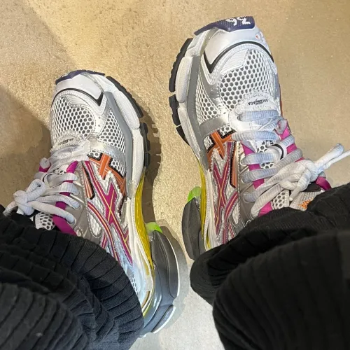 EM Sneakers Balenciaga Runner Silver Purple review 