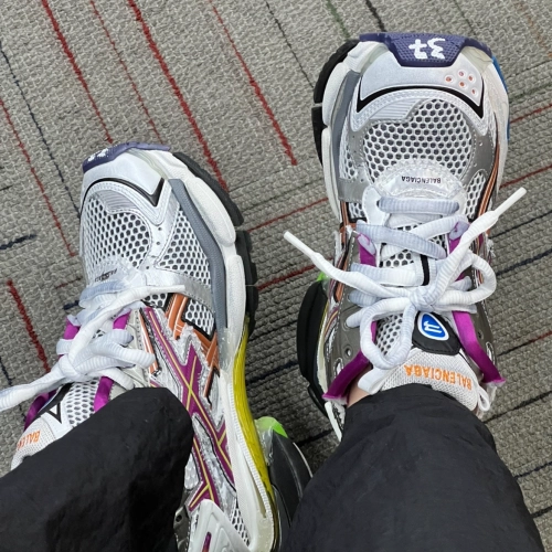 EM Sneakers Balenciaga Runner Silver Purple reviewed by