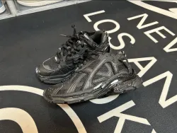 EM Sneakers Balenciaga Runner Black review hunter harrison